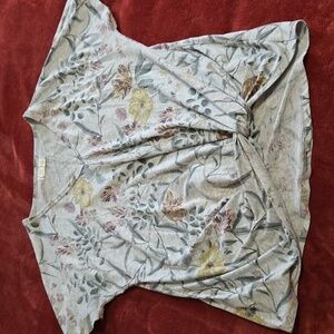 Maurices Floral Heather Gray Casual Top